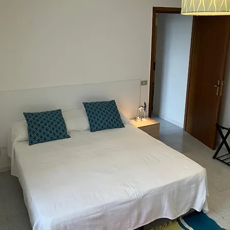 Nella Casa Delle Due Torri Apartamento