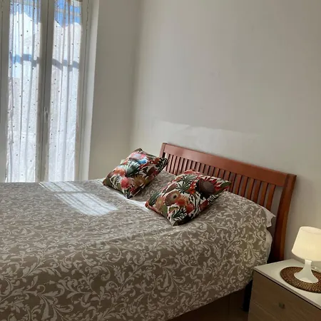 Nella Casa Delle Due Torri * San Bartolomeo Al Mare