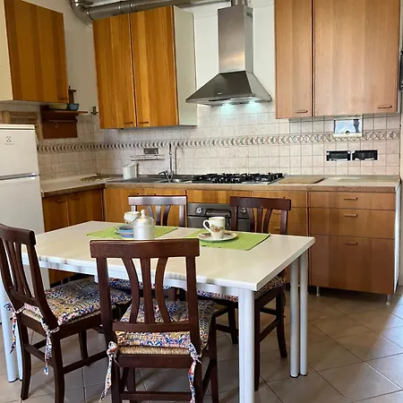 Apartment Nella Casa Delle Due Torri San Bartolomeo Al Mare